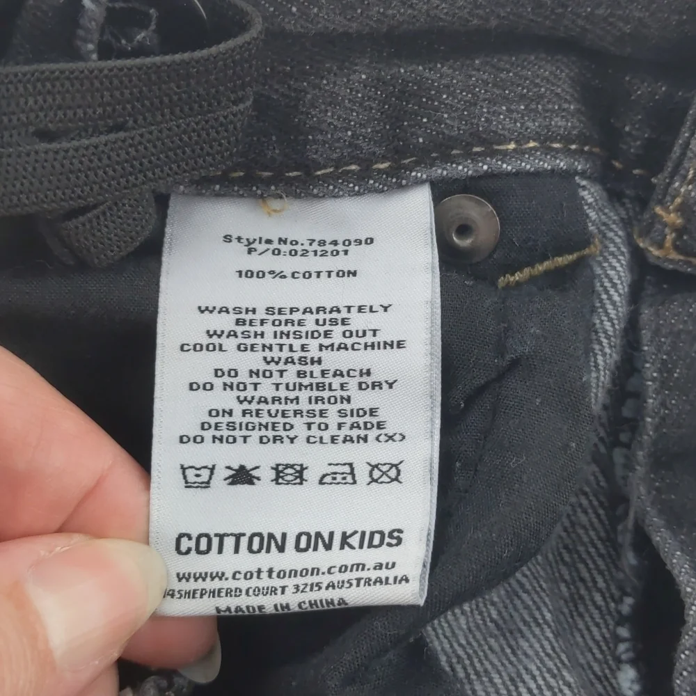 Cotton On Kids Denim Jeans Size 6-7 Black Elastic Waist Unisex - Picture 11 of 11